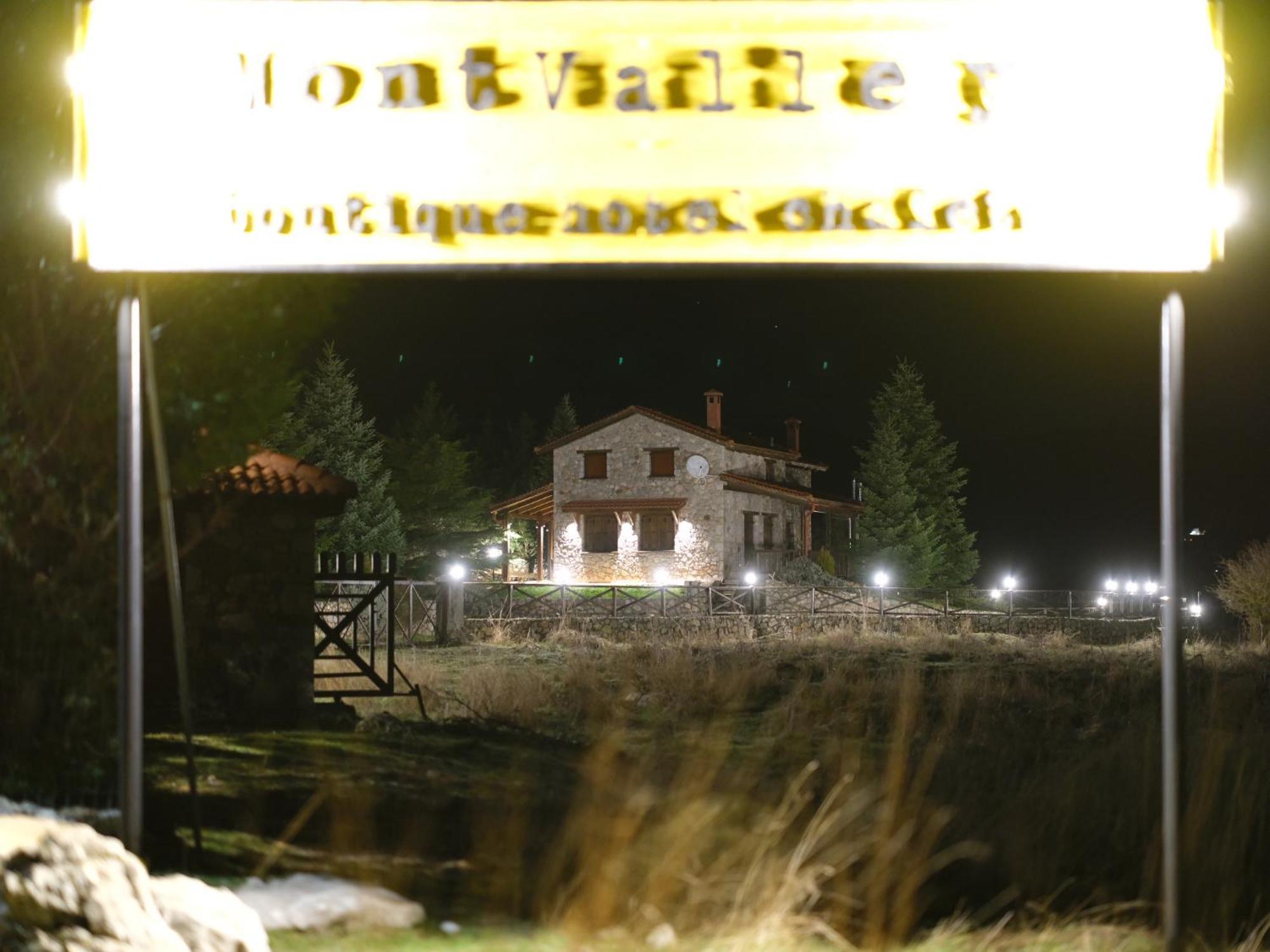 Mont Valley Boutique Chalets Arachova Bagian luar foto
