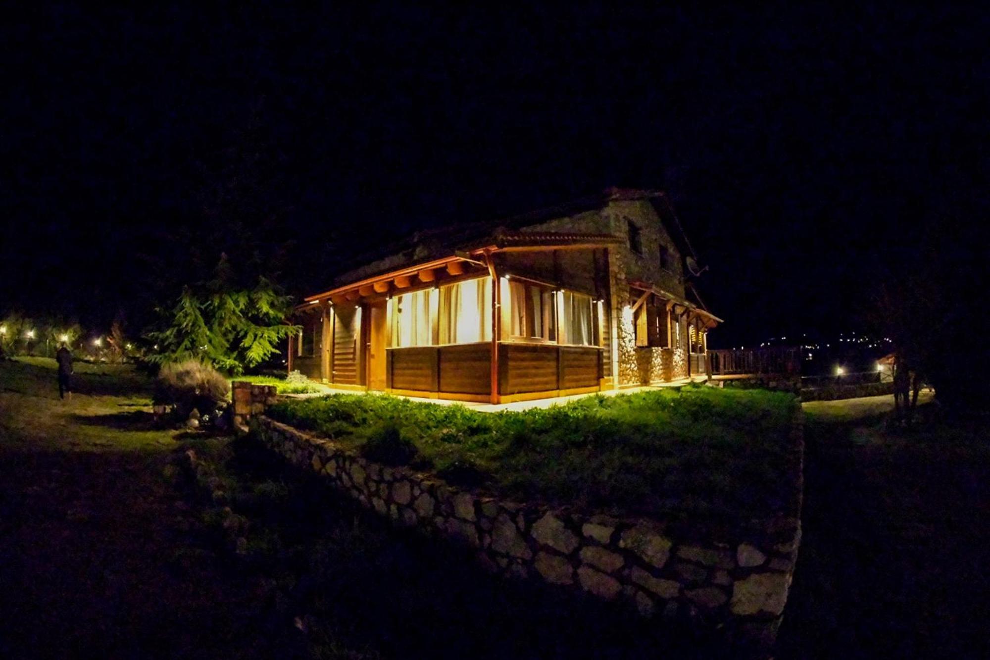 Mont Valley Boutique Chalets Arachova Bagian luar foto